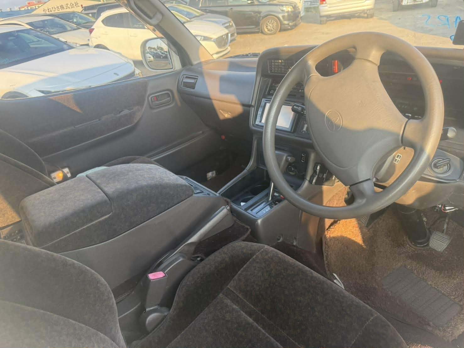 Toyota  HI Ace premium deluxe — thumbnail 14