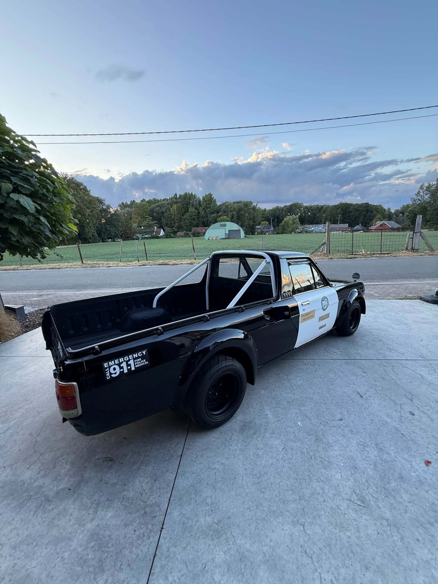 Nissan  Sunny pickup truck — thumbnail 19