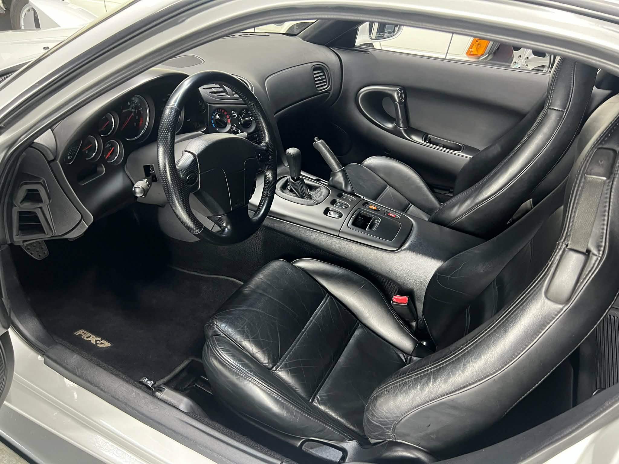 Mazda  RX-7 FD LHD — thumbnail 38