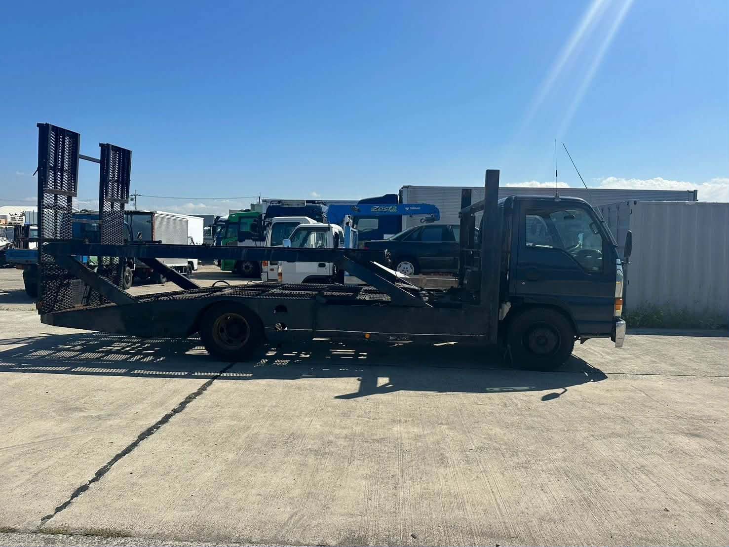 ISUZU  ELF tow truck — thumbnail 11