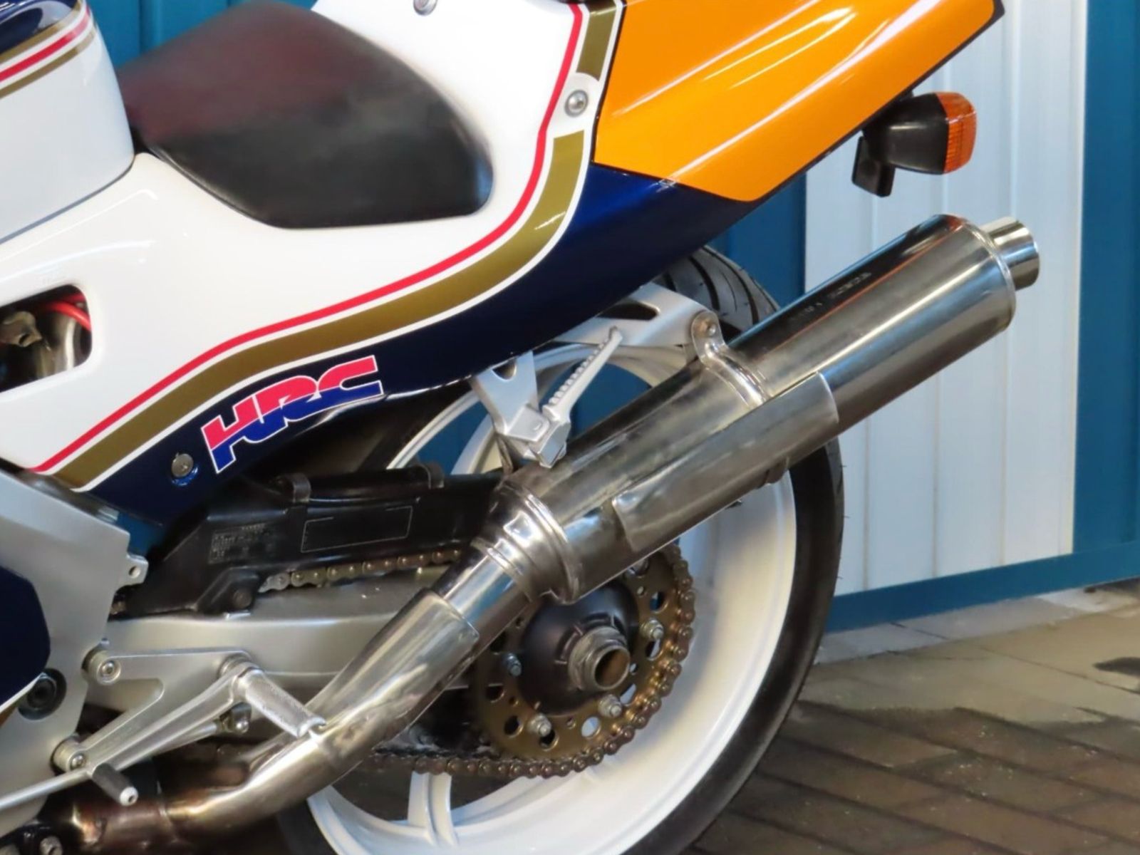 Honda  VFR400 — thumbnail 10
