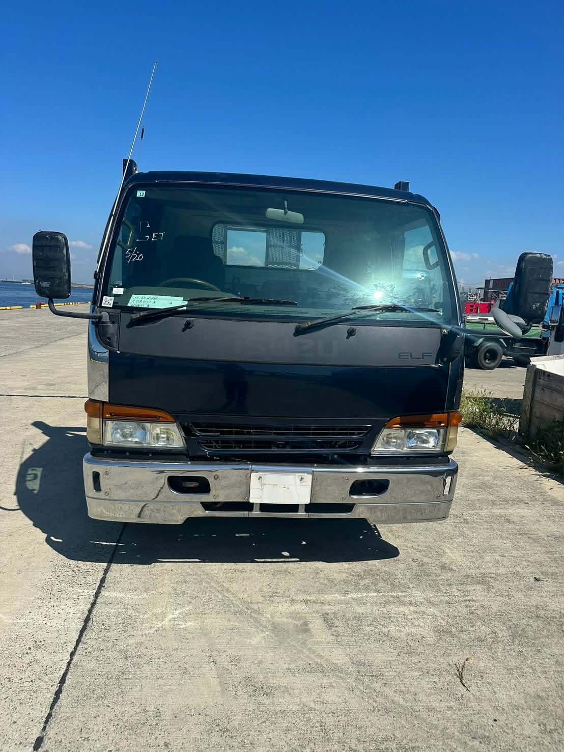ISUZU  ELF tow truck — thumbnail 4