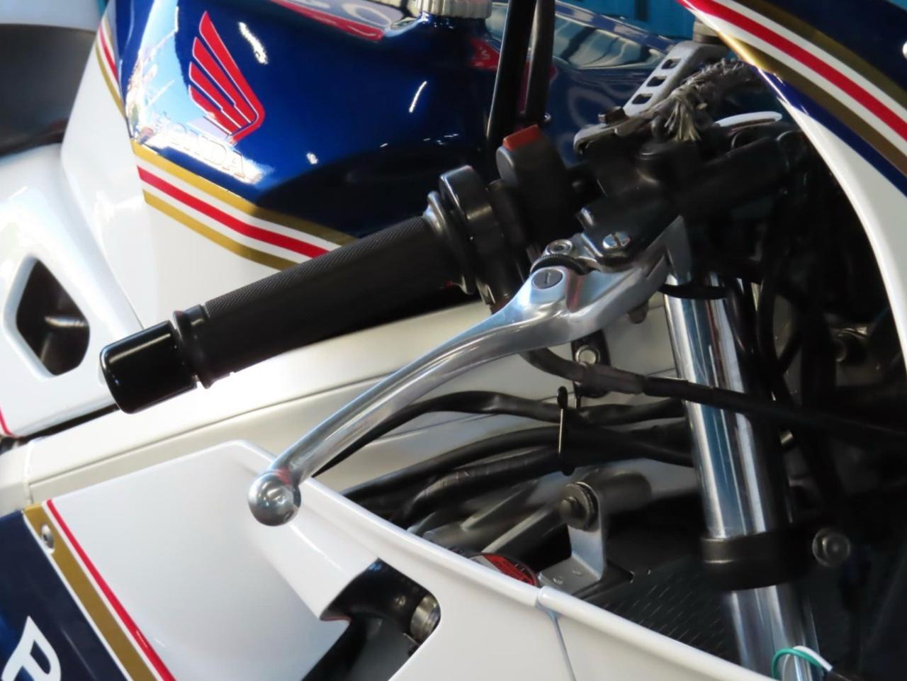 Honda  VFR400 — thumbnail 12