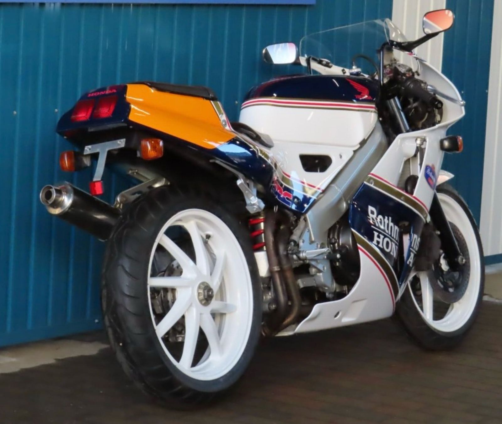 Honda  VFR400 — thumbnail 11